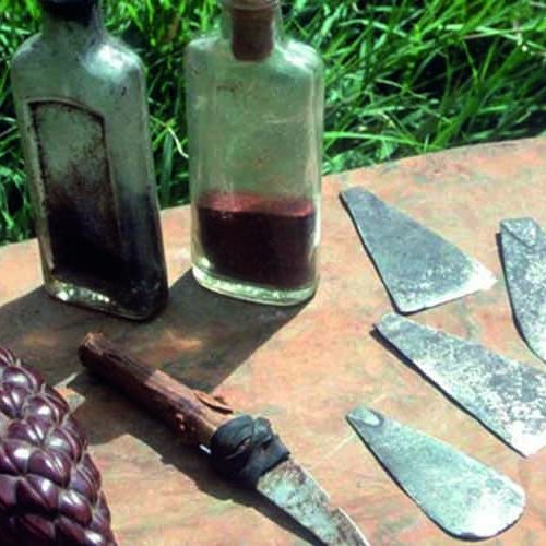 Messer und Werkzeuge für die Beschneidung